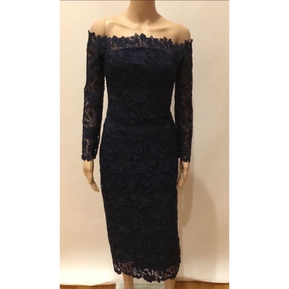 MONIQUE LHUILLIER OFF THE SHOULDER LACE DRESS MRSP: $3995 - Picture 1 of 9